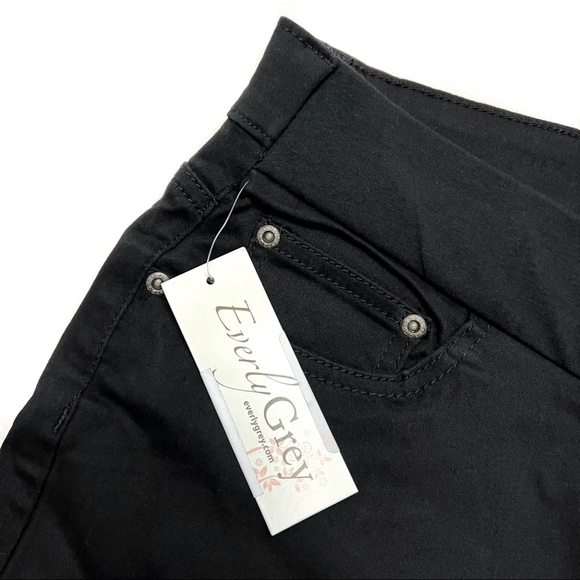 Everly Grey Aria Maternity Jeans Black Size 17/18 - Picture 7 of 11